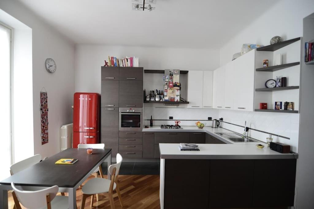 Quiet & Bright In A Sparkly District! Appartement Milaan Buitenkant foto