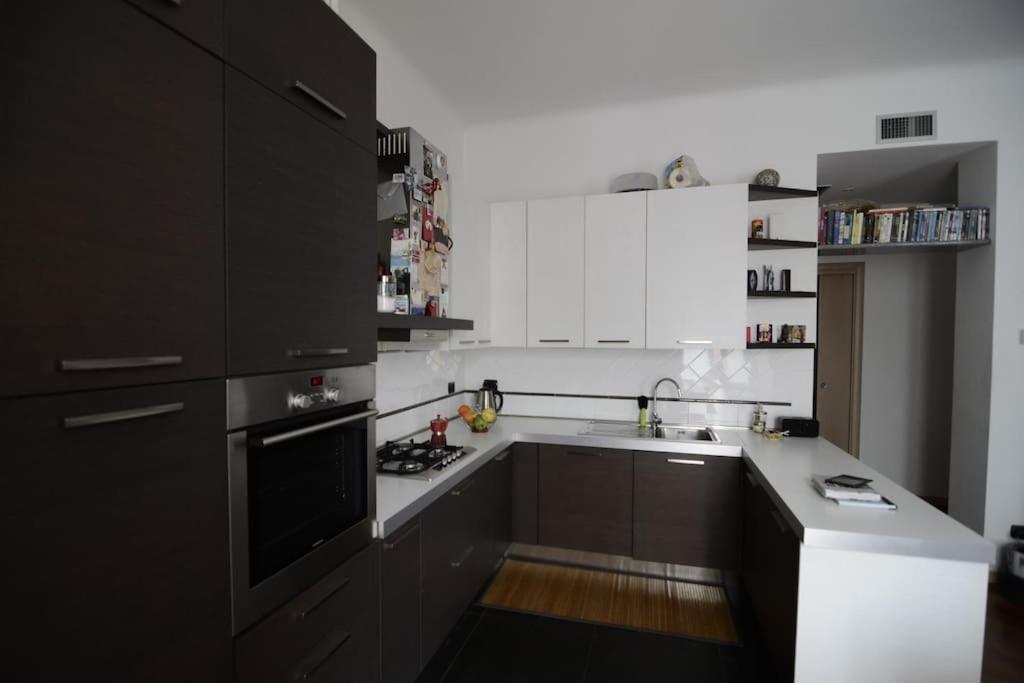 Quiet & Bright In A Sparkly District! Appartement Milaan Buitenkant foto