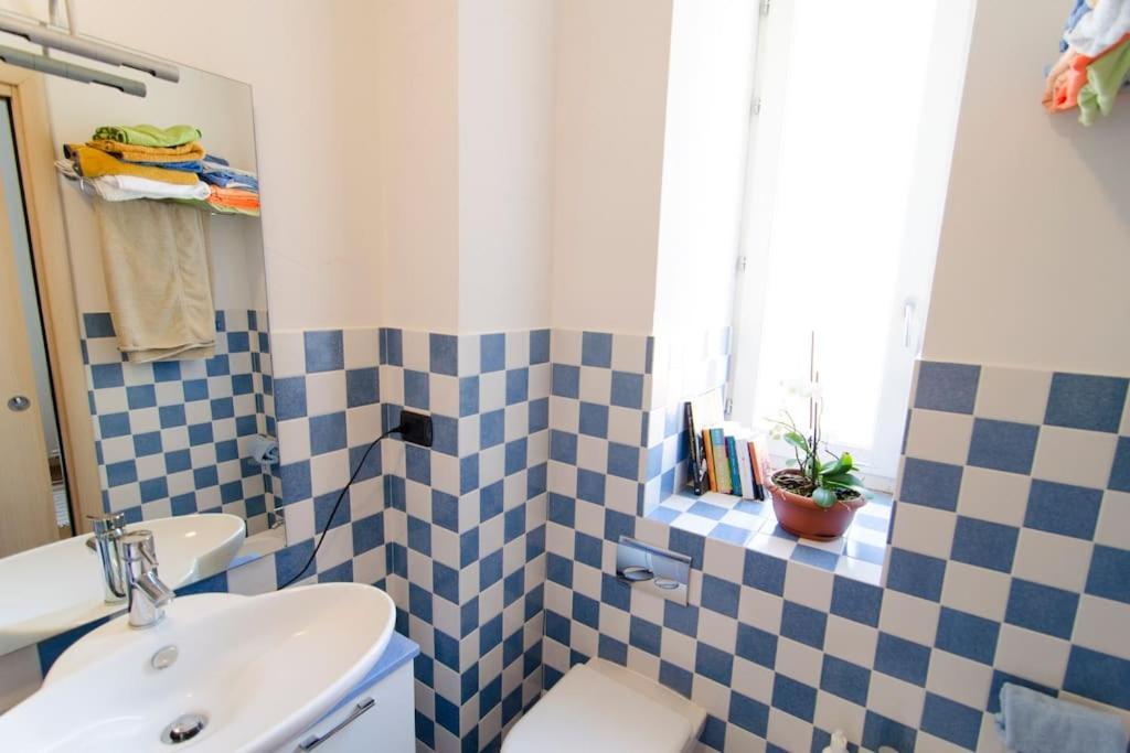 Quiet & Bright In A Sparkly District! Appartement Milaan Buitenkant foto